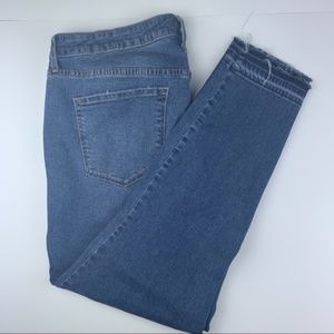 Old Navy women's Rockstar mid rise raw hem jeans, 16